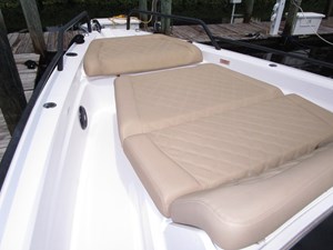 T/T GRACE 7 Bow sunlounge