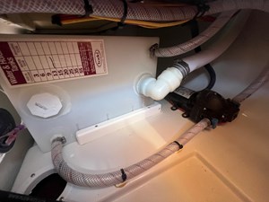 2022 Duffy 22 Cuddy Cabin 29 Port Water Tank uner sit cushions