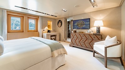 LOON 24 Loon 221' -  Lower Deck Starboard Aft Guest Stateroom