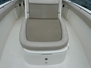 2020 Boston Whaler 330 Outrage 11 