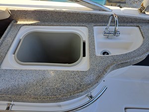 - 19 20_2014 27ft Regal 2700 Bowrider