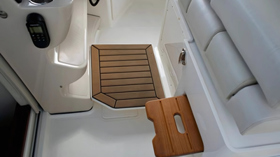 35 ft 2020 Boston Whaler 350 Realm, Yacht Kings 32 35 ft 2020 Boston Whaler 350 Realm (21)