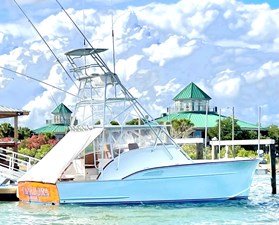 CAZADORA 0 CAZADORA, 38' Warren O'Neal at dock