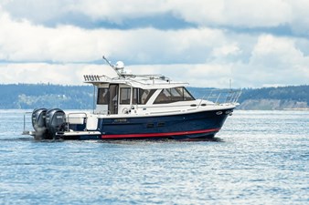 2026 Cutwater C-32 C - Jensen Beach, FL 27 2025 Cutwater 30 Coupe