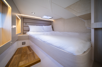 #2 SILVERCAT 46LUX 20 