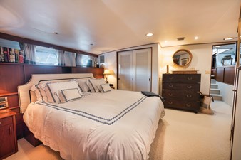 SHARK 13 Master Stateroom
