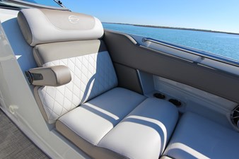 2021 Crownline Eclipse E285 XS 13 