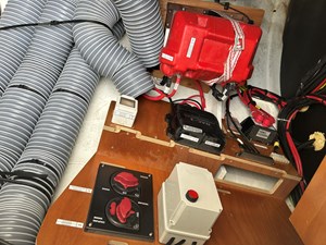 LAGOON 50 53 STBD ENGINE ROOM5