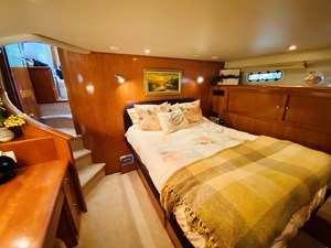 The Motley Crew 65 66_2003 57ft Navigator THE MOTLEY CREW