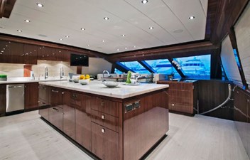 Mesmerize 14 2013 Hargrave 125 Raised Pilothouse