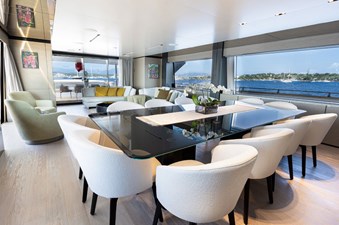 HAIAMI 31 MAIN DECK SALOON (3)