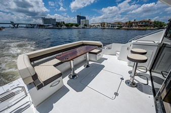 2017 Cruisers Yachts 60 Cantius 11 