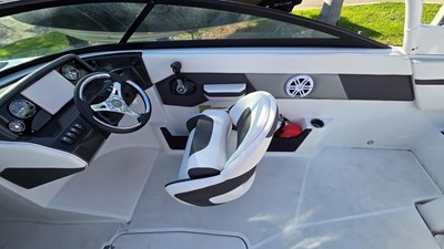 2023 Monterey M225 9 