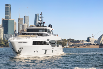 M/Y LEGACY 26 