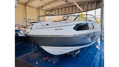 BAYLINER VR6 CUDDY 2 