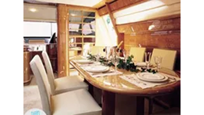 2004 Ferretti Yachts 810 5 