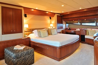 CLARITY 14 CLARITY master cabin