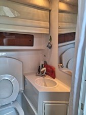 2001 Monterey 282 Cruiser 16 17