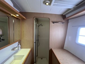 Gracefully 22 2013 Lagoon 400 S2 For Sale Head