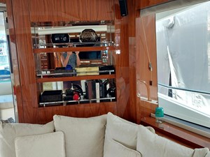 Sunseeker 86 Yacht 22 Saloon 1
