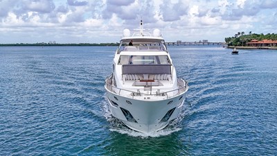 95 Raised Pilothouse 29 95' Azimut _ Drone-30