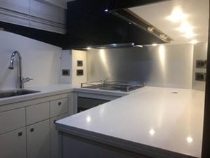 81935-3588701 3 80-2012-Sunseeker-Yacht-06