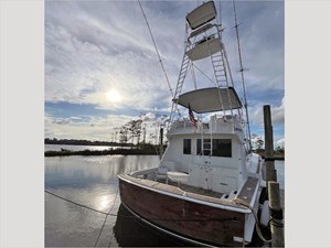 58 HATTERAS 1990 SPORTFISH 2 