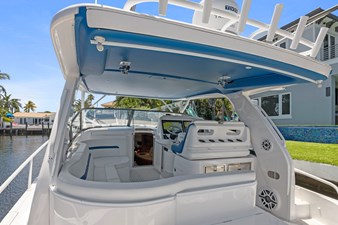 - 11 12_2020 47ft Intrepid 477 Evolution