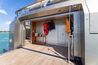MAVERICK 33 