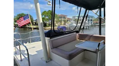 2009 Mainship 34 Trawler 22 