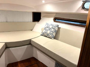 2017 Pursuit 325 OS 22 23