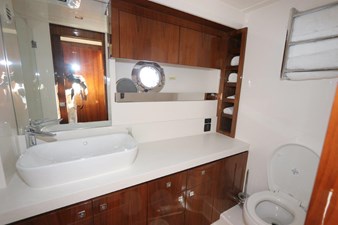 RIVIERA 2020 38 39_2020 60ft Riviera 6000 Sport Yacht