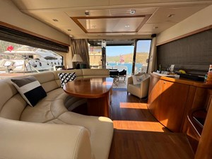 GALA 11 SALOON  - SUNSEEKER 52