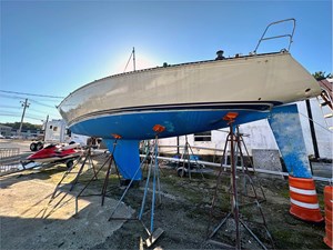 1981 C&C Sloop 2 