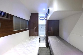 - 16 17_2019 62ft Princess F62