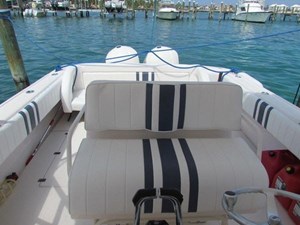 2000 Intrepid 366 Cuddy 5 6