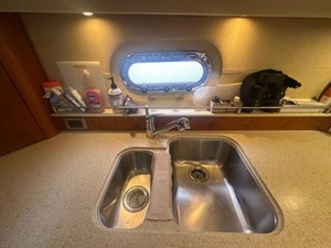 2007 Tiara Yachts 4300 Sovran 39 