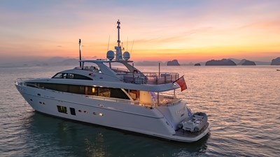 SAUVAGE 45 Princess 32M 2012 (Sauvage)