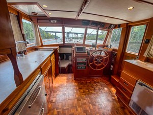 TALLULAH 27 Saloon and Helm
