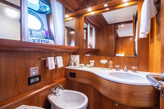 VYNO 35 Twin Cabin 2 