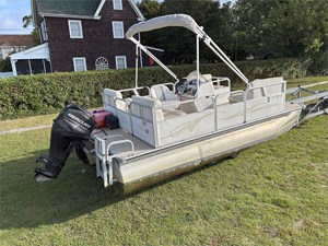 16' Bentley 2013 Encore 0 