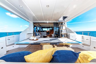 2022 Dyna Flybridge 63 22 62_DYNA_PRINT-60 copy (Custom)