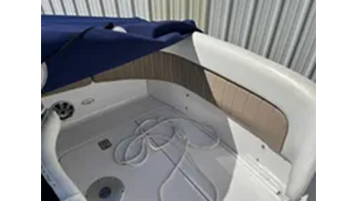 2004 Four Winns 268 Vista 19 