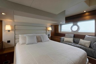 NO NAME 12 yachtImage_int_762_18472