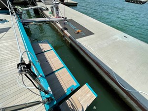 LAS BRISAS 31 Swim Platform