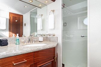 Nauti N Nice 74 