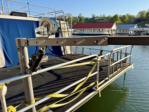 77 Sumerset 14 x 58 Aluminum Hull with Catwalks 89 