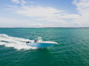 Fountain 38 Center Console 37 DJI_0459
