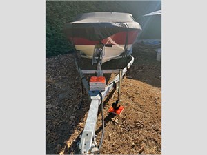2019 CHAPARRAL 23 H2O SURF 4 