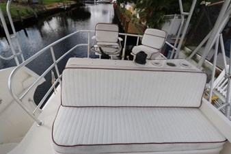 2002 Luhrs 36 Convertible 9 10